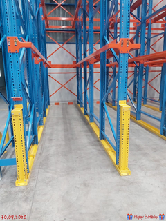 heavy-duty Warehouse storage drive in pallet racking
